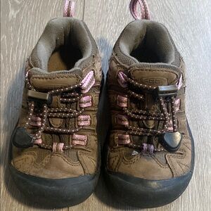 KEEN Girls Size 9 9T Toddler Hiking Boots Sneakers Brown Kids Shoes Toe Guard